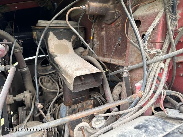 image for item EC7971 1966 Ford N750 truck cab and chassis