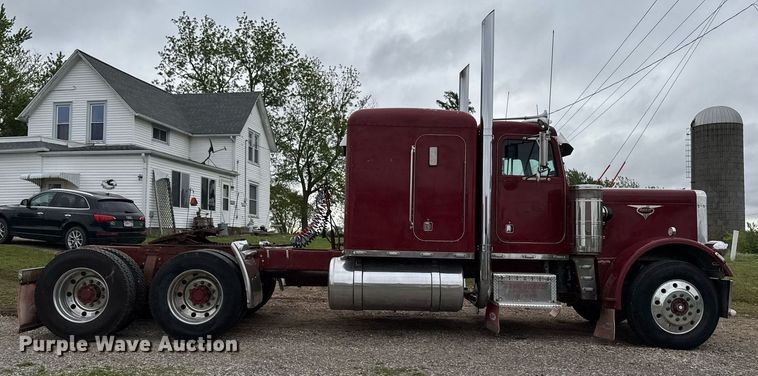image for item EC7983 1981 Peterbilt 359 semi truck