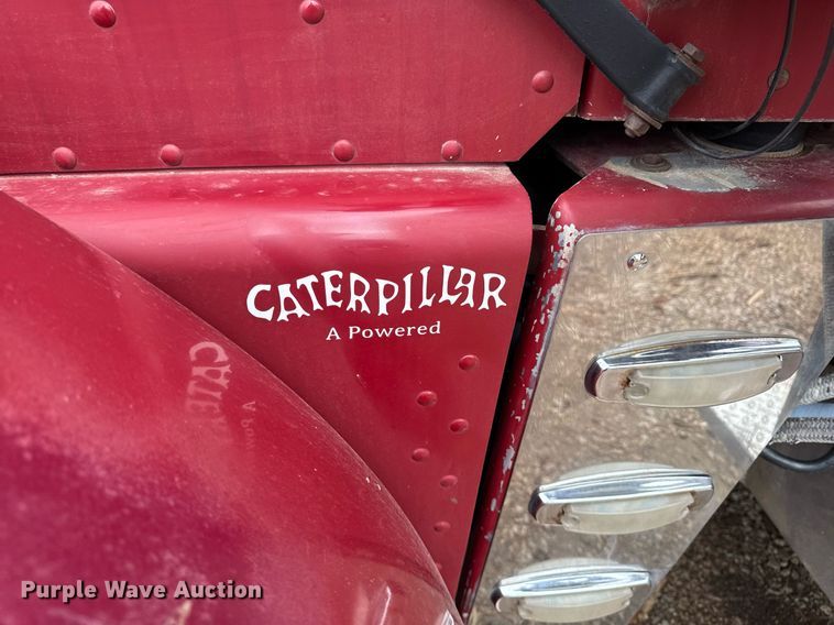 image for item EC7983 1981 Peterbilt 359 semi truck