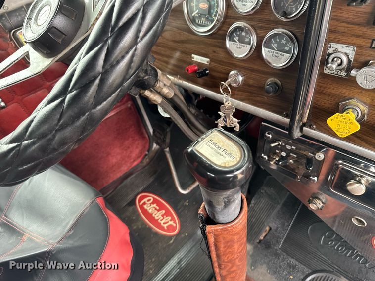 image for item EC7983 1981 Peterbilt 359 semi truck