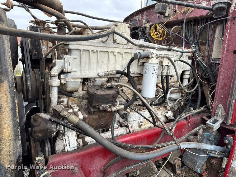 image for item EC7983 1981 Peterbilt 359 semi truck