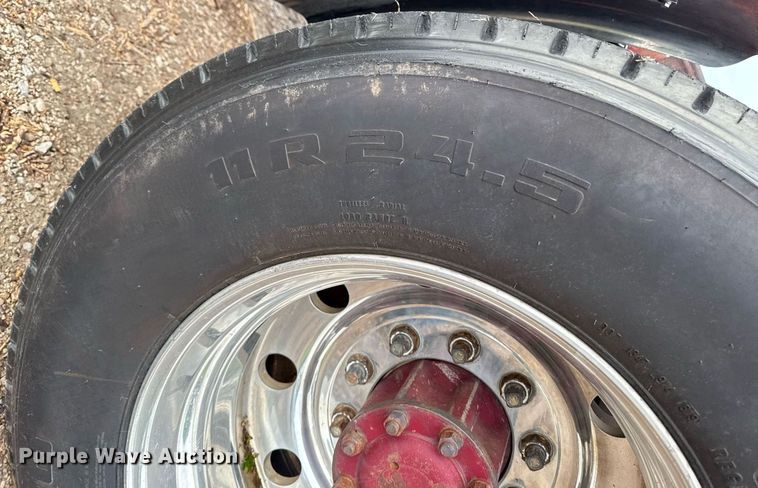 image for item EC7983 1981 Peterbilt 359 semi truck