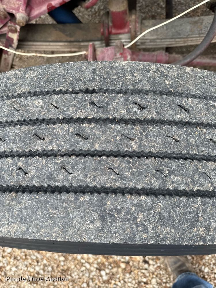 image for item EC7983 1981 Peterbilt 359 semi truck