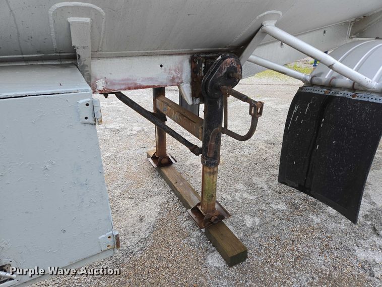 image for item ED2026 1971 Custom tank trailer