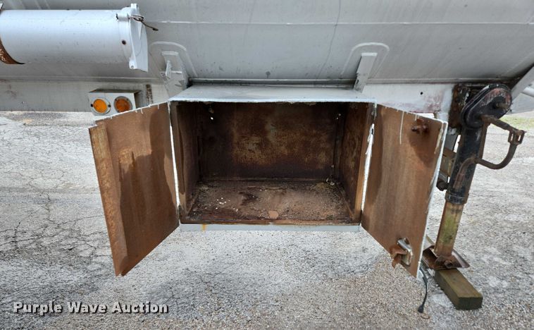 image for item ED2026 1971 Custom tank trailer