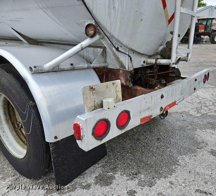 image for item ED2026 1971 Custom tank trailer