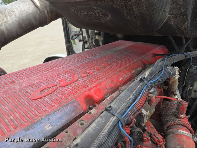 image for item ED2027 2009 Peterbilt 386 semi truck