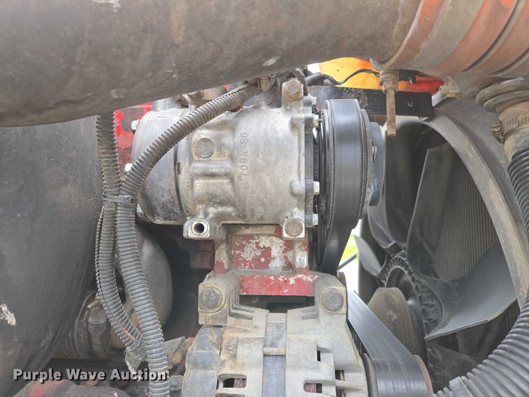 image for item ED2027 2009 Peterbilt 386 semi truck