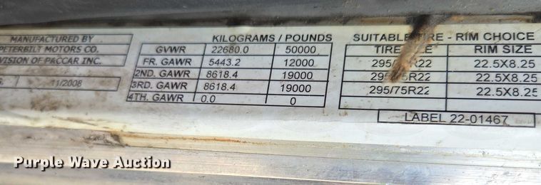 image for item ED2027 2009 Peterbilt 386 semi truck