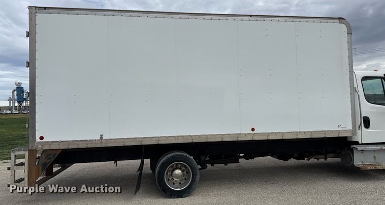 image for item ED4133 2020 Freightliner Business Class M2 box truck
