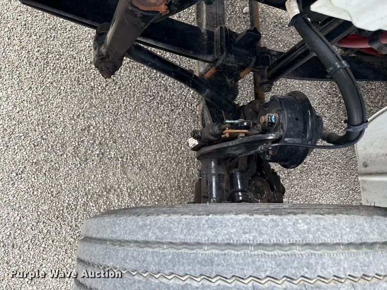 image for item ED4133 2020 Freightliner Business Class M2 box truck