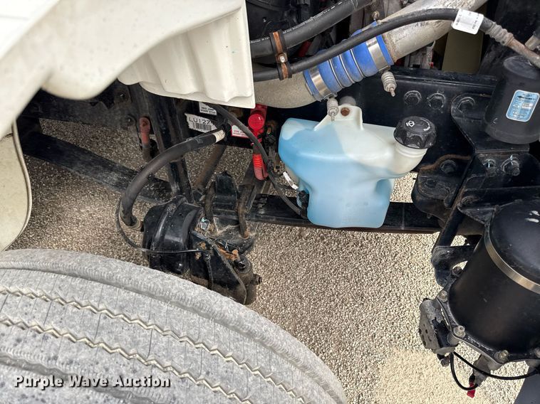 image for item ED4133 2020 Freightliner Business Class M2 box truck