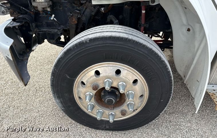 image for item ED4133 2020 Freightliner Business Class M2 box truck