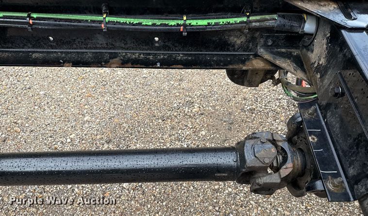 image for item ED5667 2019 Peterbilt 337 truck cab and chassis