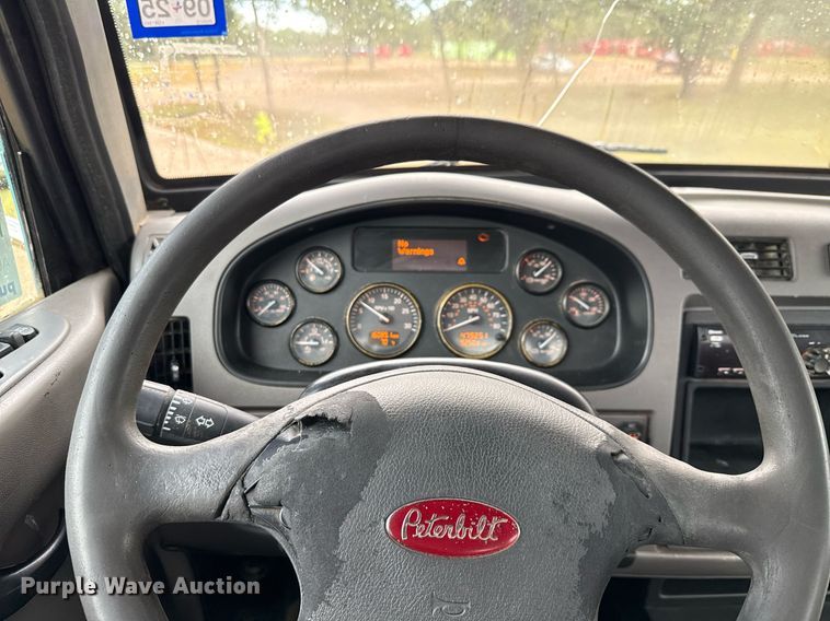 image for item ED5667 2019 Peterbilt 337 truck cab and chassis