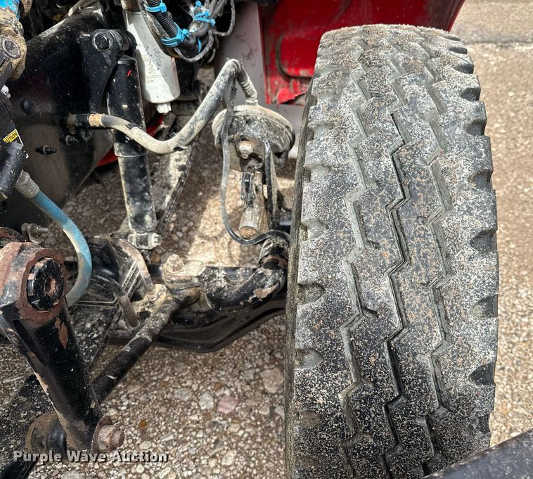 image for item ED5669 2019 Peterbilt 337 hook lift truck