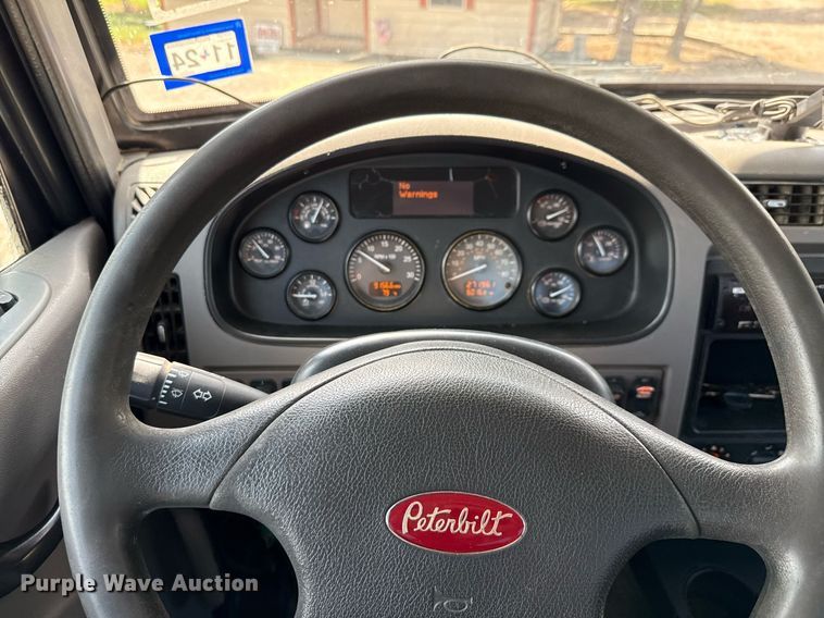 image for item ED5670 2019 Peterbilt 337 truck cab and chassis