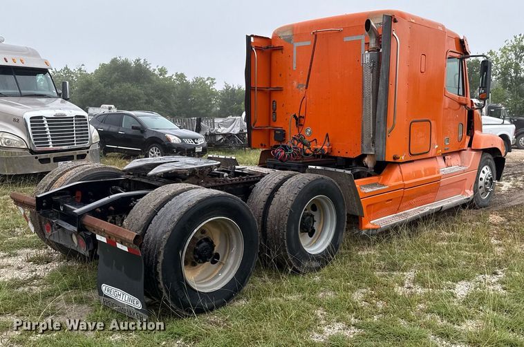 image for item ED5671 2005 Freightliner Century Class semi truck