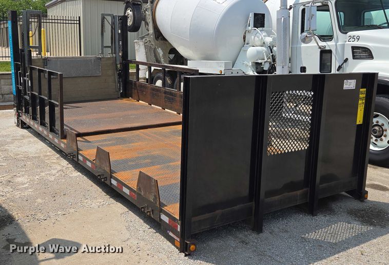 image for item EF1479 Morgan flatbed