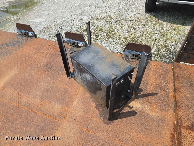 image for item EF1480 Flatbed