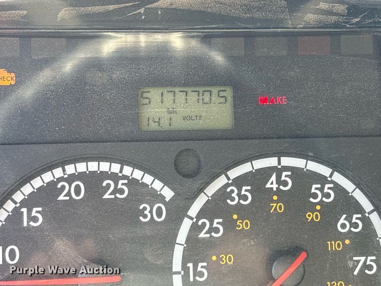 image for item EF3117 2013 Freightliner Business Class M2 box truck