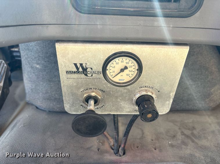 image for item EF3117 2013 Freightliner Business Class M2 box truck