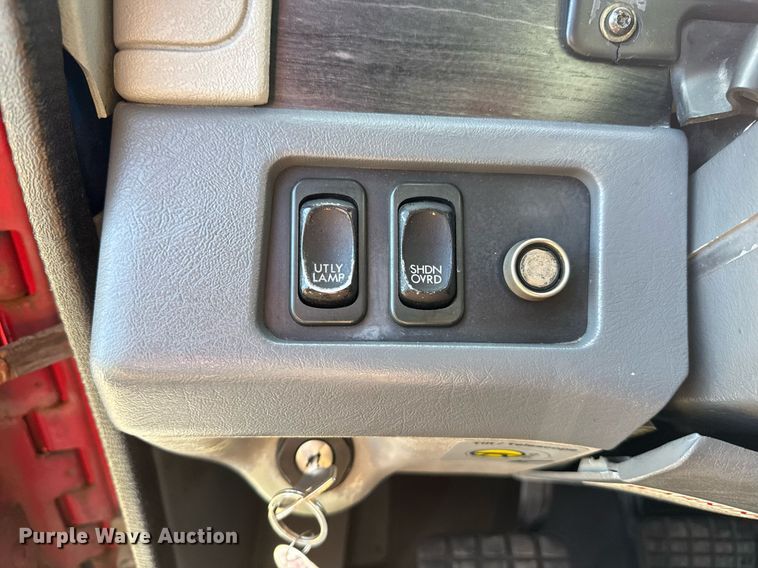 image for item EG5759 2006 Freightliner Columbia semi truck