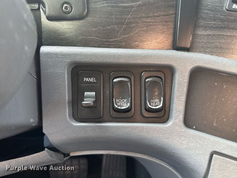 image for item EG5759 2006 Freightliner Columbia semi truck