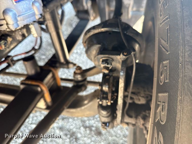 image for item EG5759 2006 Freightliner Columbia semi truck