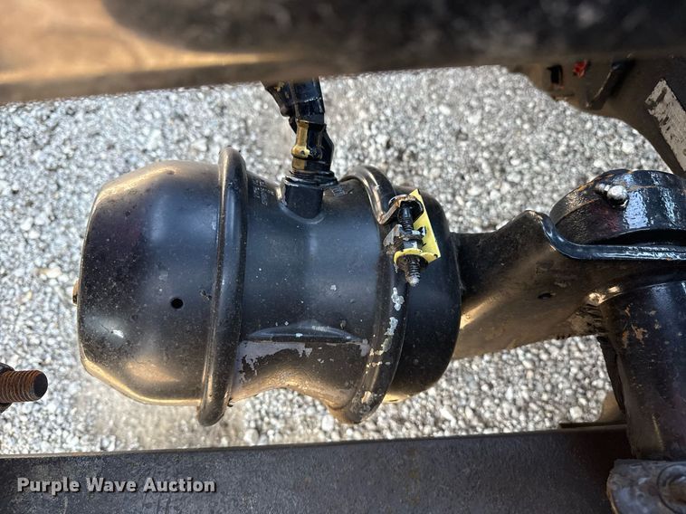 image for item EG5759 2006 Freightliner Columbia semi truck