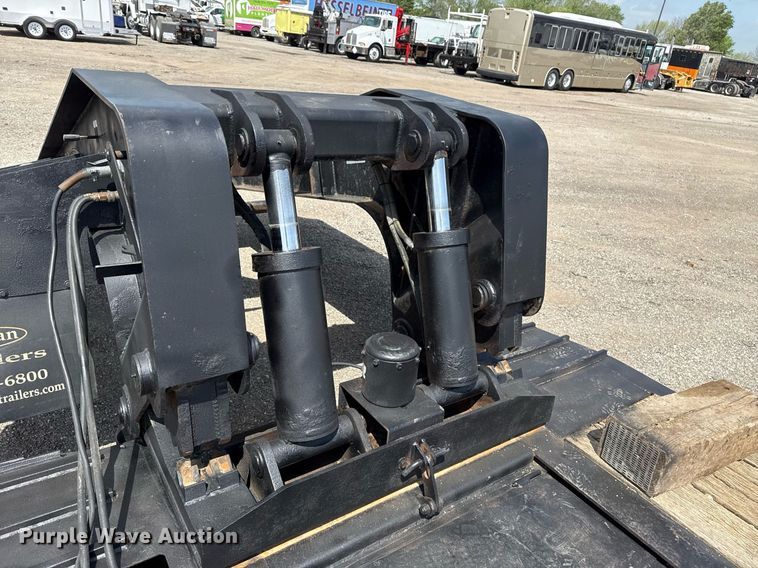 image for item EG5764 2014 Kaufman lowboy equipment trailer