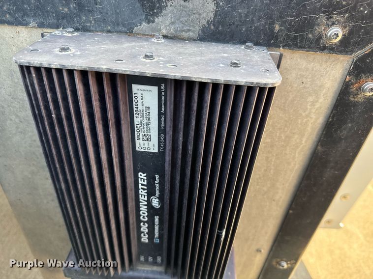 image for item EG6354 2014 Freightliner Cascadia semi truck