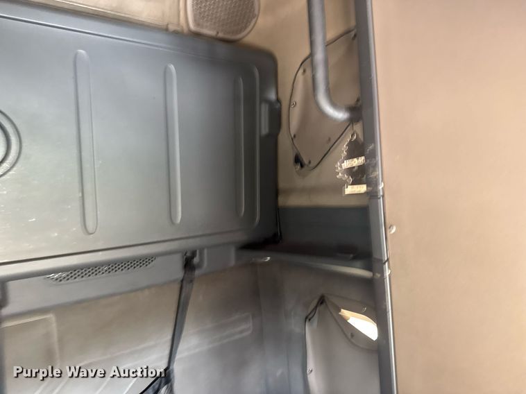 image for item EG6354 2014 Freightliner Cascadia semi truck