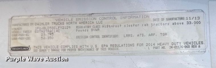 image for item EG6354 2014 Freightliner Cascadia semi truck