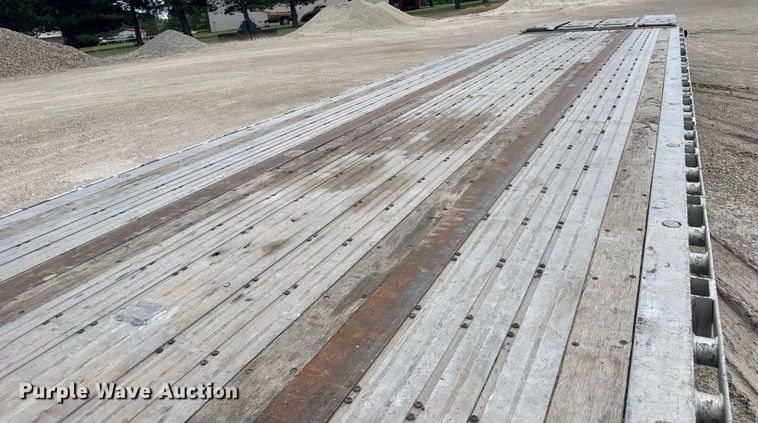 image for item EG6464 2016 Wilson CT-1080 drop deck equipment trailer