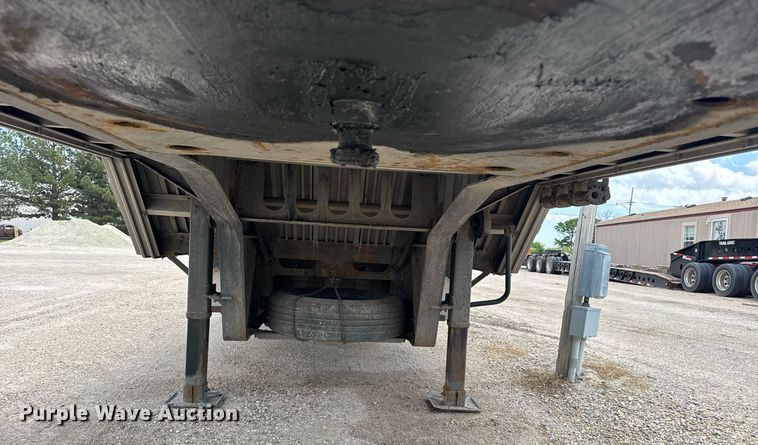 image for item EG6464 2016 Wilson CT-1080 drop deck equipment trailer