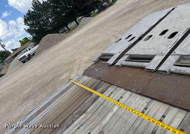 image for item EG6464 2016 Wilson CT-1080 drop deck equipment trailer