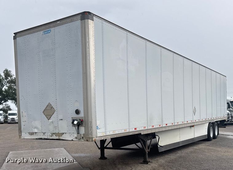 image for item EG6556 2007 Stoughton dry van trailer