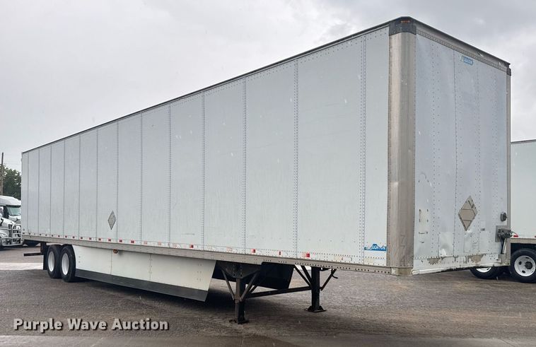 image for item EG6556 2007 Stoughton dry van trailer