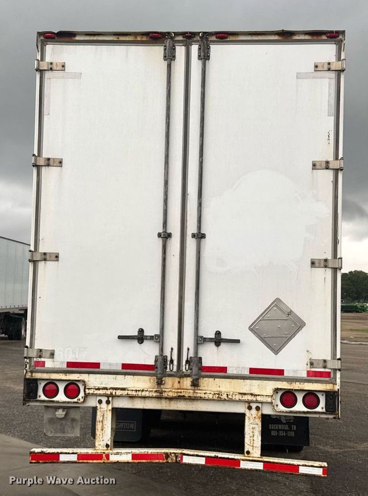 image for item EG6556 2007 Stoughton dry van trailer