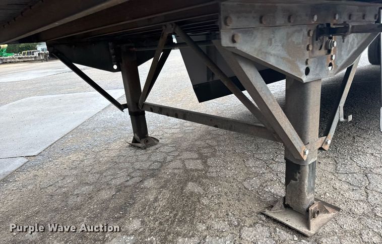 image for item EG6556 2007 Stoughton dry van trailer