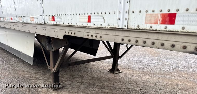 image for item EG6556 2007 Stoughton dry van trailer