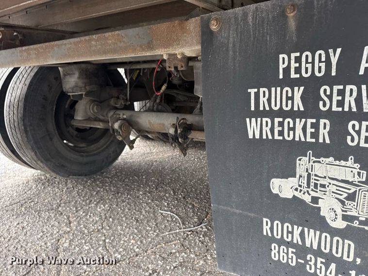 image for item EG6556 2007 Stoughton dry van trailer