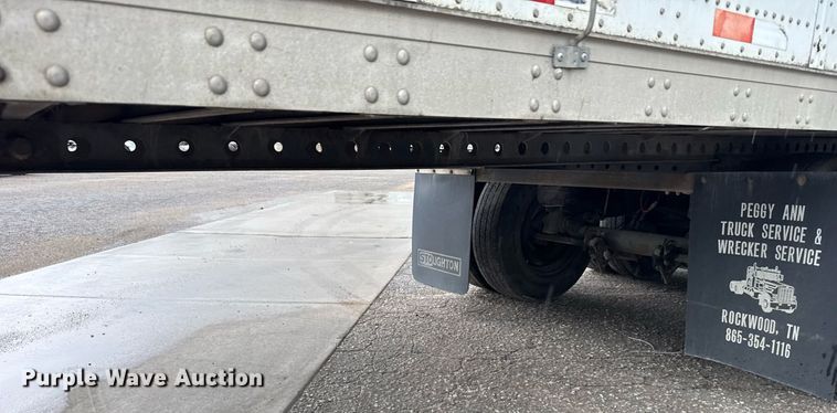 image for item EG6556 2007 Stoughton dry van trailer