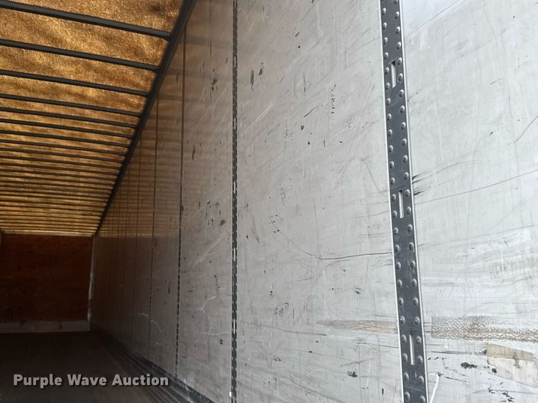 image for item EG6556 2007 Stoughton dry van trailer