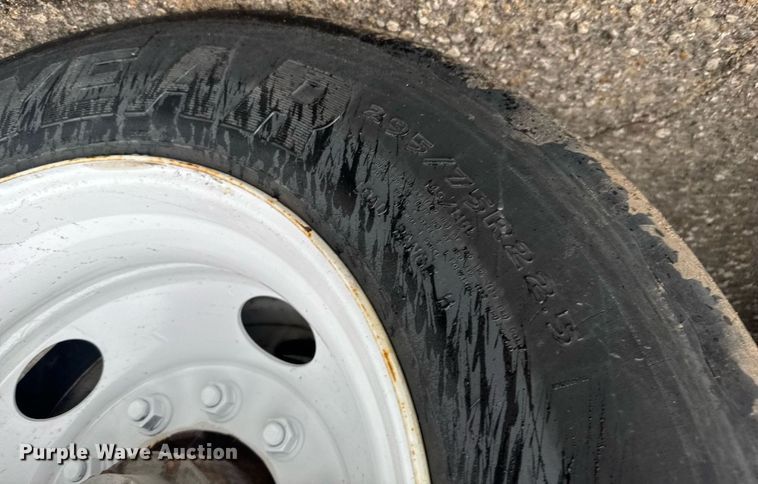 image for item EG6556 2007 Stoughton dry van trailer