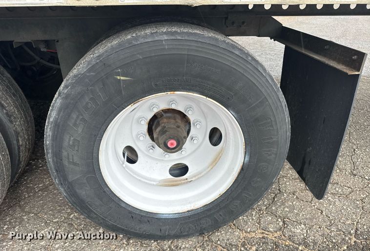 image for item EG6556 2007 Stoughton dry van trailer