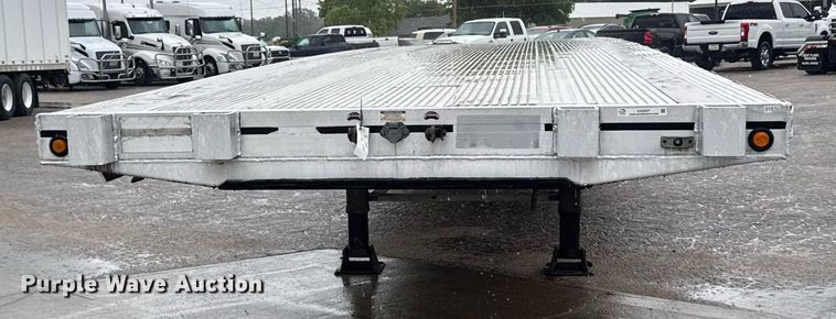 image for item EG6557 2015 Mac flatbed trailer