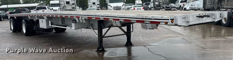 image for item EG6557 2015 Mac flatbed trailer