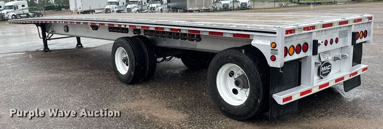 image for item EG6557 2015 Mac flatbed trailer